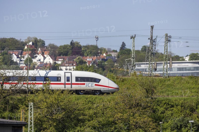 Deutsche Bahn AG InterCityExpress ICE en route, railway embankment and overhead lines, infrastructure, Stuttgart, Baden-Wuerttemberg, Germany, Europe