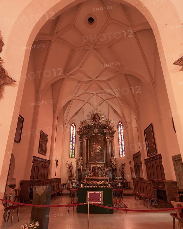 Parish church, Riegersburg, interior view, altar