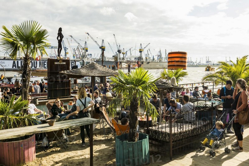 Beach Club Strand Pauli, at the jetties in Oat harbour, Hamburg, Germany, Europe