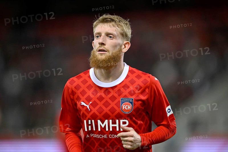 Jan-Niklas Beste 1. FC Heidenheim 1846 FCH (37) Voith-Arena, Heidenheim, Baden-Wuerttemberg, Germany, Europe