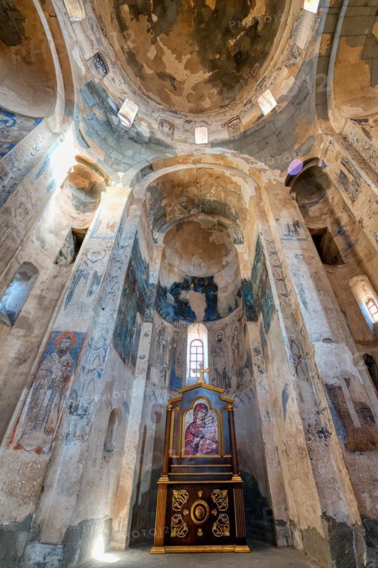 10th century Akdamar Armenian Church of the Holy Cross, Interior, Akdamar Island, Turkey, Asia