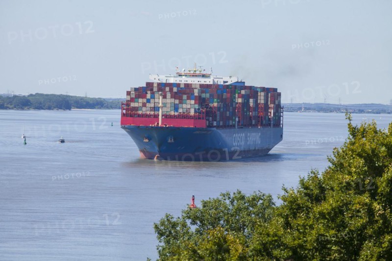 Cosco container ship on the Elbe, Blankenese district, Hamburg, Germany, Europe