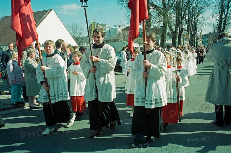Altar boy first communion, procession, Bamberg, Upper Franconia, Bavaria, Germany, 10 April 1988, vintage, retro, old, historical, Europe
