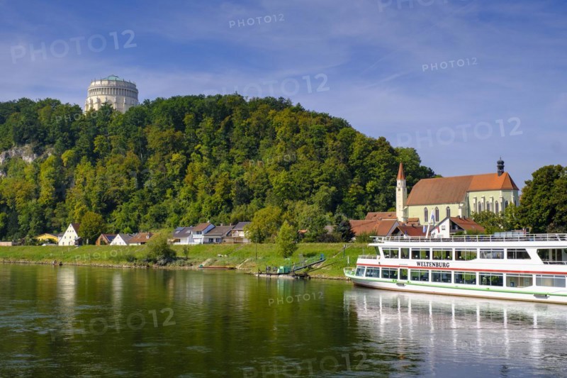 Liberation Hall, excursion boats, Danube navigation, Kelheim on the Danube, Lower Bavaria. Bavaria, Germany, Europe