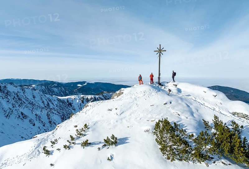 Ski tourer on the summit of the Aiplspitz, Mangfall mountains, Bavarian Prealps, Bavaria, Tyrol, Germany, Europe