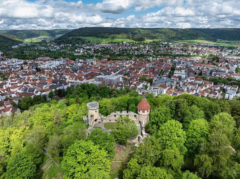 Aerial view of the Honburg castle ruins on the Honberg with the town of Tuttlingen, district of Tuttlingen, Black Forest, Baar, Heuberg, Baden-Wuerttemberg, Germany, Europe