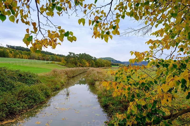 Schneidheimer Sechta, near Itzlingen, Noerdlinger Ries, Ostalbkreis, Baden-Wuerttemberg, Germany, Europe