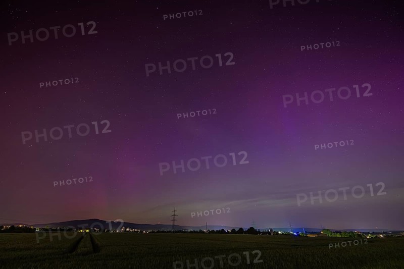 After several solar storms (solar flares), so-called auroras can be seen in the sky throughout Germany in the night between 10 May 2024 and 11 May 2024. The natural spectacle could be observed here in Hesse over the Taunus ridge, Frankfurt am Main, Hesse, Germany, Europe