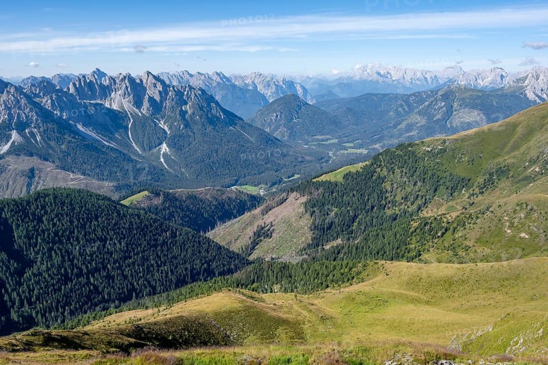 Mountain panorama, view from the Carnic main ridge, view of the mountain peaks of Cresta Righile and Cresta del Ferro in South Tyrol, Carnic High Mountain Trail, Carnic main ridge, Carnic Alps, Carinthia, Austria, Europe