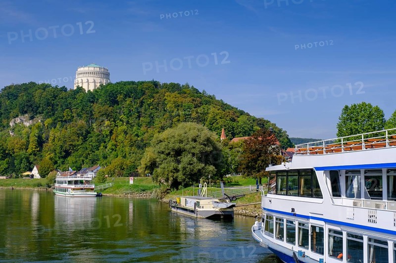 Liberation Hall, above the Danube, passenger ships on the Danube, Kelheim on the Danube, Lower Bavaria. Bavaria, Germany, Europe