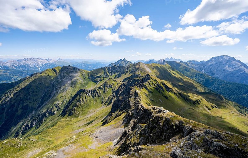 Mountain panorama at the summit of the Hochspitz or Monte Vacomun, view of the mountain ridge of the Carnic main ridge, Carnic High Trail, Carnic main ridge, Carnic Alps, Carinthia, Austria, Europe