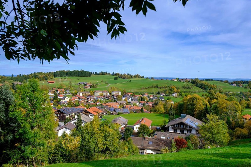 Panorama trail, via Bad Kohlgrub, Pfaffenwinkel, Upper Bavaria, Bavaria, Germany, Europe