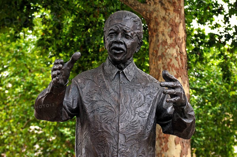 2, 70m high bronze statue of Nelson Mandela, Parliament Square, London, England, Great Britain