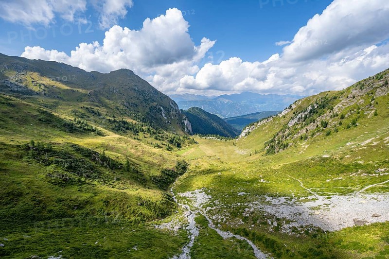 View of the Winklertal, Carnic Main Ridge, Carnic High Trail, Carnic Alps, Carinthia, Austria, Europe