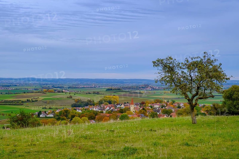 View from the Blasienberg, Kirchheim an der Ries, Noerdlinger Ries, Ostalbkreis, Baden-Wuerttemberg, Germany, Europe
