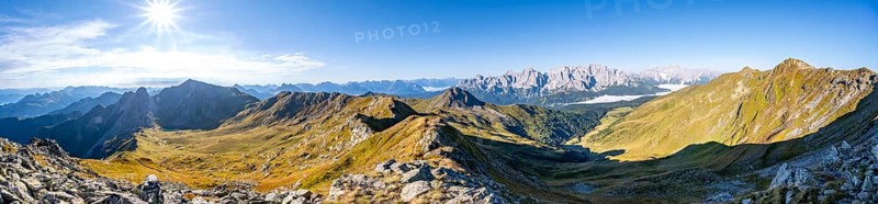 Mountain panorama, view of rocky mountain peaks of the Sesto Dolomites, Carnic main ridge, Carnic High Trail, Carnic Alps, Carinthia, Austria, Europe