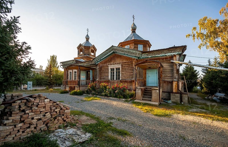 Wooden church, Russian Orthodox Church Tserkov, Teploklyuchenka, Kyrgyzstan, Asia