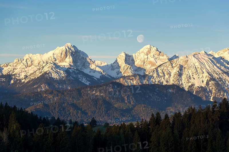 Allgaeu Alps, view from Hegratsrieder See, snow, dawn, moon, Allgaeu, Bavaria, Germany, Europe