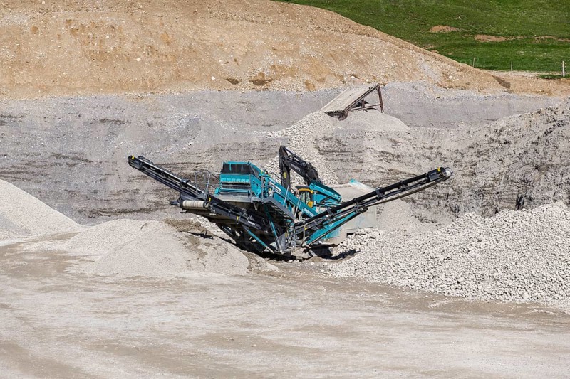 Gravel pit near Fuessen, gravel extraction, construction machinery, Allgaeu, Ostallgaeu, Bavaria, Germany, Europe