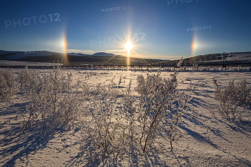 Halo effect, sun dogs, arctic phenomenon, Dalton Highway, Alaska, USA, North America