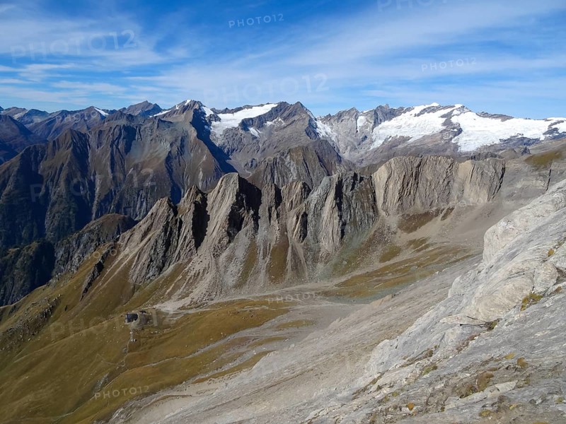View from the Kreuzspitze over the Sajathuette to the peaks of the Hohe Tauern, Malhamspitzen, Simonyspitzen, Hohe Tauern National Park, East Tyrol, Austria, Europe