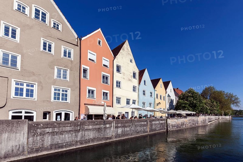 Houses on the Lechpromenade, Peter-Doerfler-Weg, Landsberg am Lech, Upper Bavaria, Bavaria, Germany, Europe