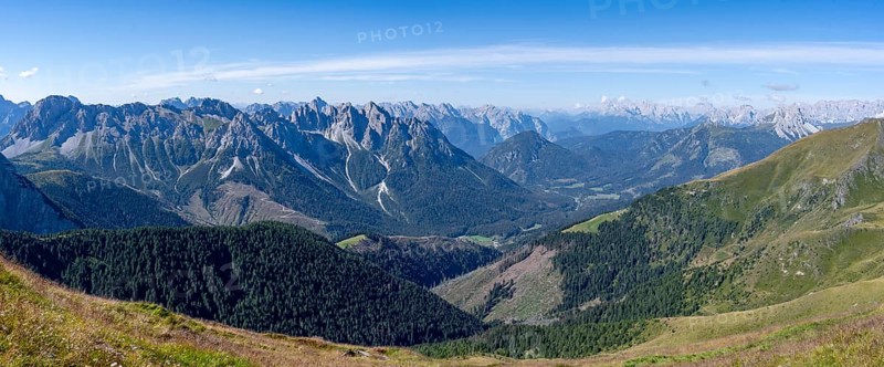 Mountain panorama, view from the Carnic main ridge, view of the mountain peaks of Cresta Righile and Cresta del Ferro in South Tyrol, Carnic High Mountain Trail, Carnic main ridge, Carnic Alps, Carinthia, Austria, Europe
