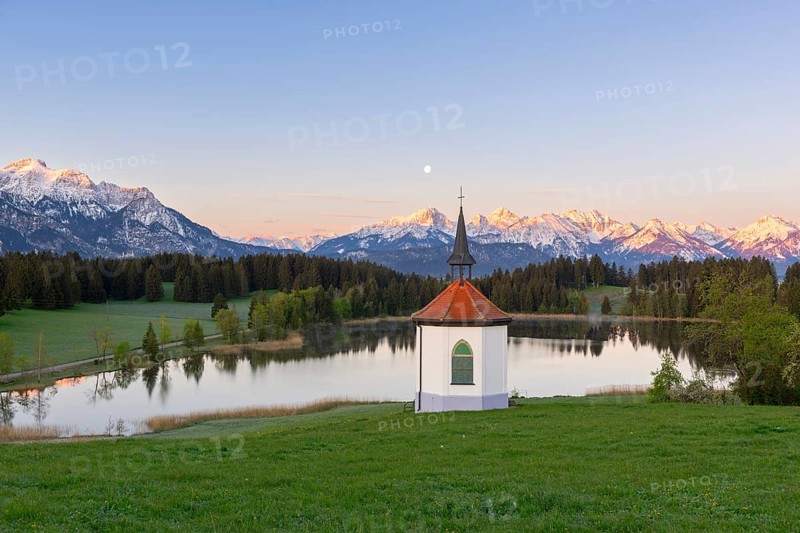 Chapel at Hegratsrieder See near Fuessen, Allgaeu Alps, snow, moon, Allgaeu, Bavaria, Germany, Europe
