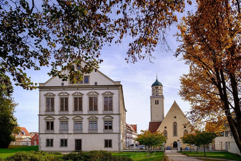 St Jakob's Castle and Church, Oettingen, Noerdlinger Ries, Swabia, Bavaria, Germany, Europe