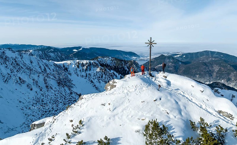 Ski tourer on the summit of the Aiplspitz, Mangfall mountains, Bavarian Prealps, Bavaria, Tyrol, Germany, Europe