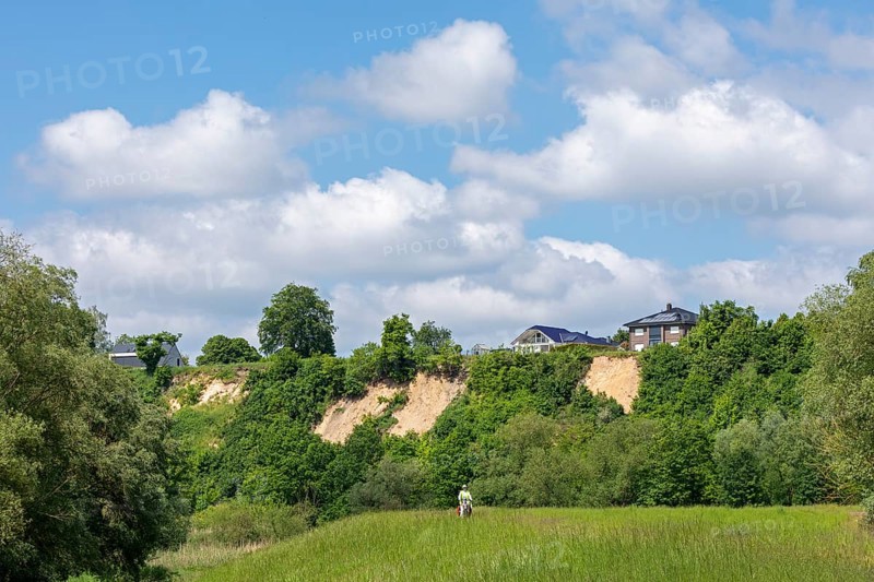Elbe riverbank, Boize riverbank, Elbe cycle path, cyclist, Boizenburg, Mecklenburg-Vorpommern, Germany, Europe