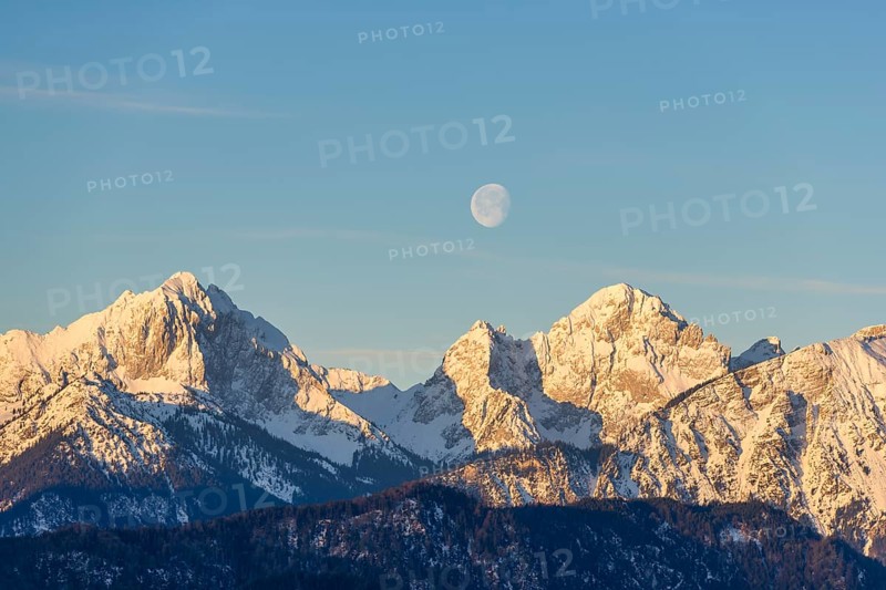 Allgaeu Alps, view from Hegratsrieder See, snow, dawn, moon, Allgaeu, Bavaria, Germany, Europe
