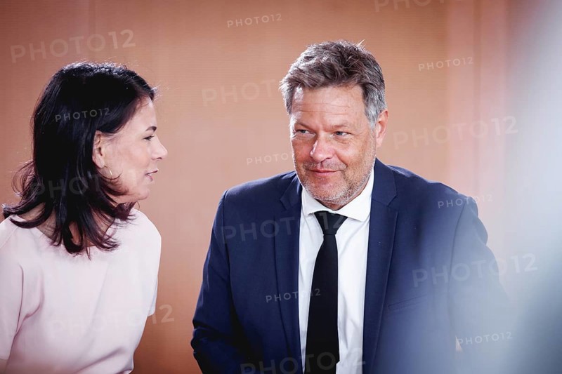 (L-R) Annalena Baerbock, Federal Minister for Foreign Affairs, and Robert Habeck, Federal Minister for Economic Affairs and Climate Protection and Vice-Chancellor, pictured during a cabinet meeting in Berlin, 15 May 2024
