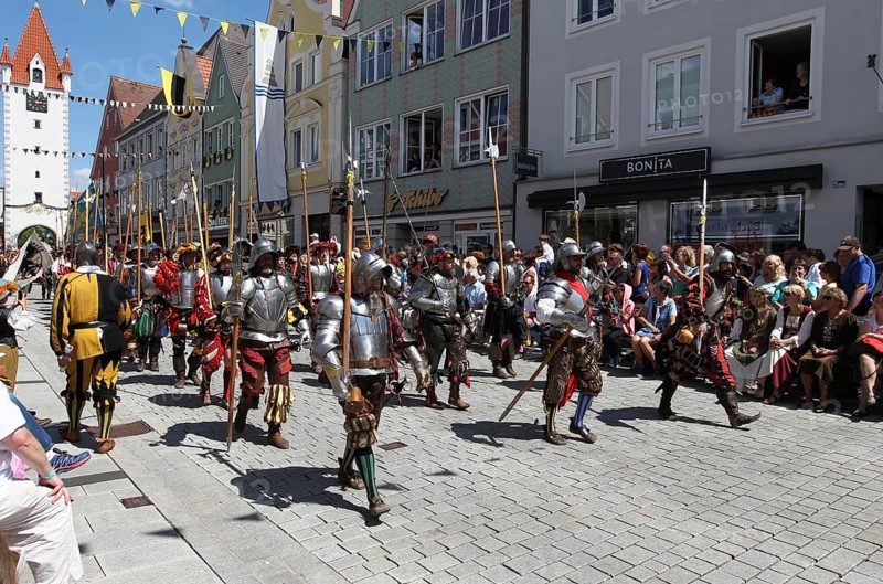 Tradition. Frundsberg Festival in Mindelheim in the Unterallgaeu. Parade through the town, Allgaeu, Bavaria, Germany, Europe