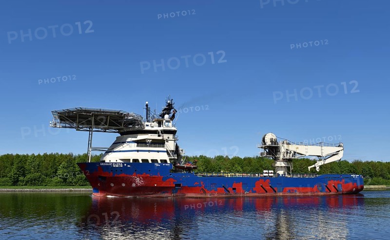 Geoquip Elena, offshore supply vessel, specialised vessel in the Kiel Canal, Kiel Canal, Schleswig-Holstein, Germany, Europe