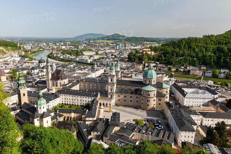 View from Hohensalzburg Fortress to the historic centre of Salzburg, Salzburg Cathedral, Franciscan Church, Salzach, City of Salzburg, Province of Salzburg, Austria, Europe