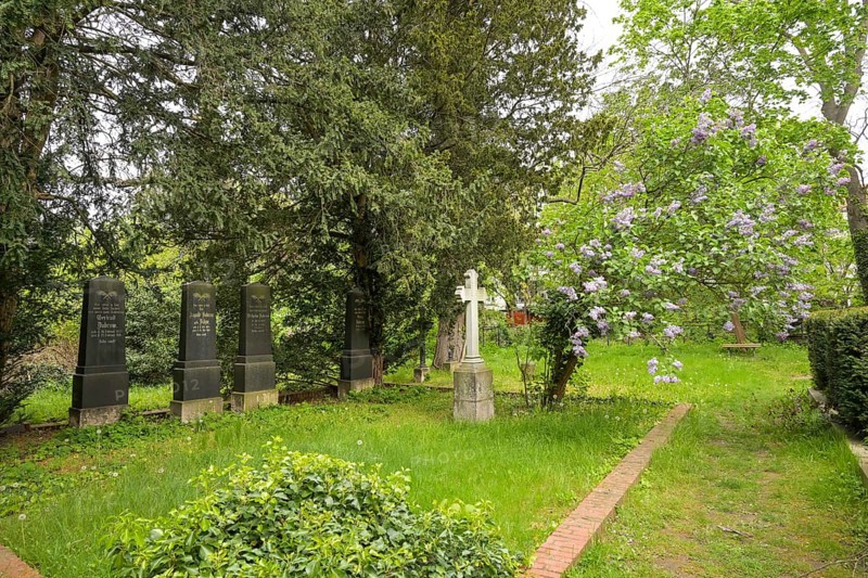 Old cemetery, Clayallee, Zehlendorf, Berlin, Germany, Europe