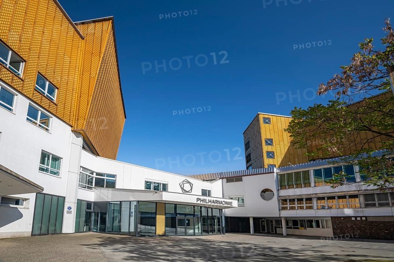View of the Philharmonie, Kulturforum, Kemperplatz, architect Hans Scharoun, Berlin-Tiergarten, Germany, Europe