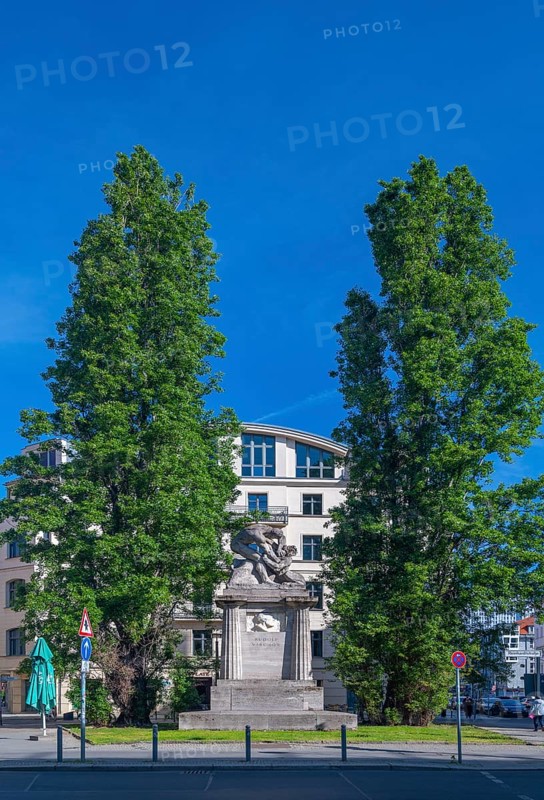 Monument, Rudolf Virchow, Karlplatz, Mitte, Berlin, Germany, Europe