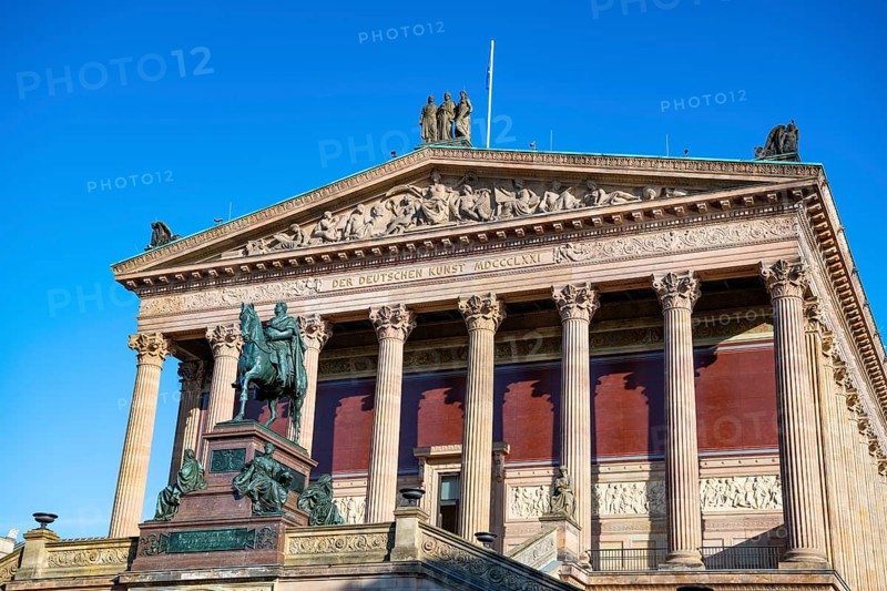 Old National Gallery, bronze equestrian statue of Frederick William IV, Museum Island, Mitte, Berlin, Germany, Europe
