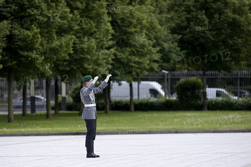 Soldiers from the Bundeswehr Guard Battalion, photographed during the reception of the Lithuanian Minister of Defence by Boris Pistorius (SPD), Federal Minister of Defence, at the BMVg in Berlin, 16.05.2024