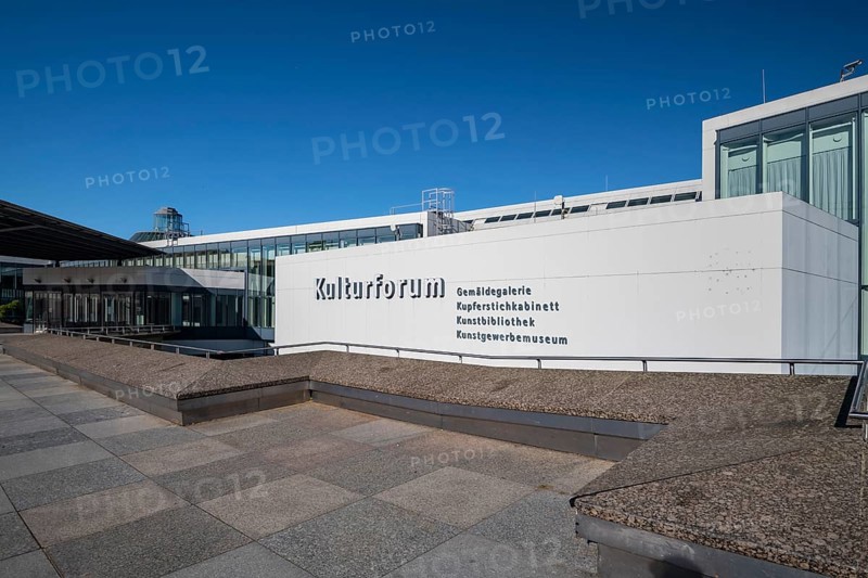 Kulturforum Berlin with forecourt, Picture Gallery, Museum of Prints and Drawings, Museum of Decorative Arts, Art Library, Tiergarten, Berlin, Germany, Europe