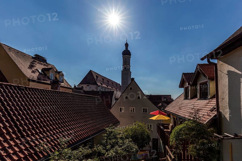 Alley in the old town of Landsberg am Lech, behind the church tower of the parish church Mariae Himmelfahrt, Upper Bavaria, Bavaria, Germany, Europe