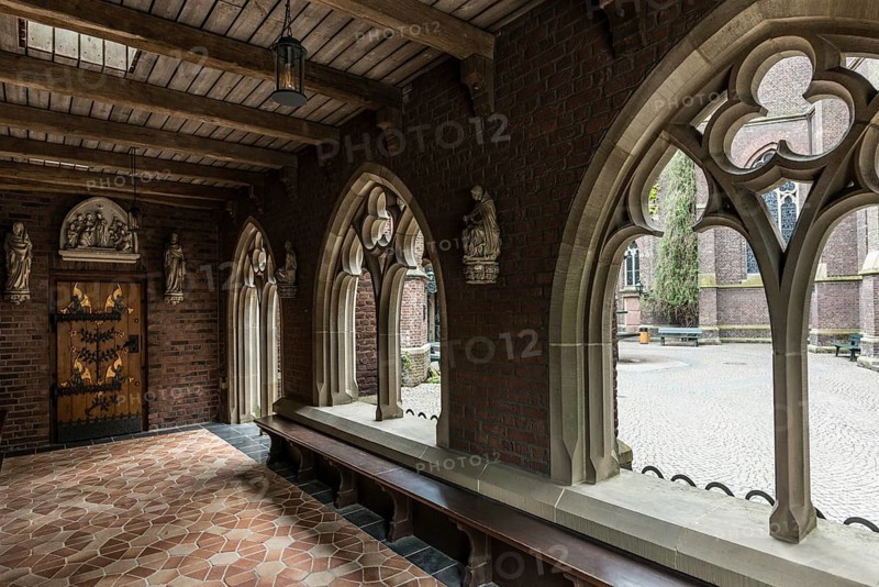 Cloister, Basilica of St Mary, Basilica of St Mary, place of pilgrimage, Kevelaer, Lower Rhine, North Rhine-Westphalia, Germany, Europe
