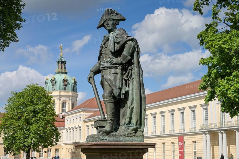 Monument to Frederick the Great, New Wing, Charlottenburg Palace, Spandauer Damm, Charlottenburg, Berlin, Germany, Europe
