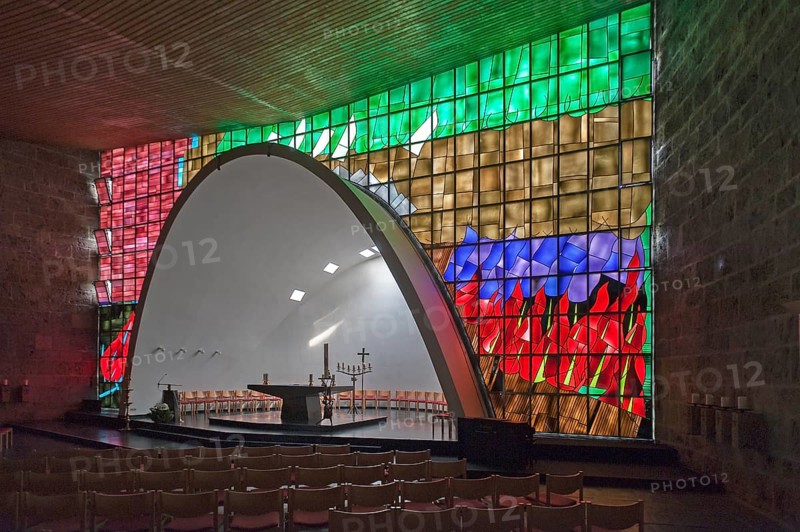 Chancel of the Church of the Transfiguration of Christ, consecrated in 1961, Feuerstein Castle, Ebermannstadt, Upper Franconia, Bavaria, Germany, Europe