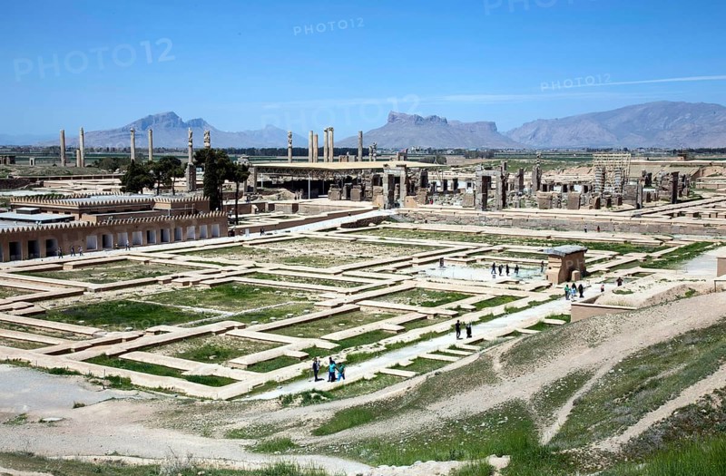 View of the ruins of Persepolis. The ancient Persian residential city of Persepolis was one of the capitals of the ancient Persian Empire under the Achaemenids and was founded by Darius I in the Persis region in 520 B.C., Persepolis, Iran, Asia