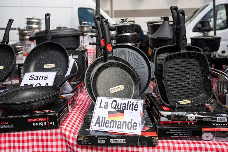 Pans and pots, La Qualite Allemande sign, Made in Germany, market, Montparnasse, Paris, France, Europe