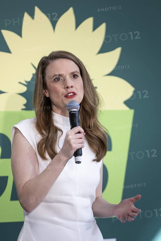 Terry Reintke, top candidate for the European elections of Buendnis 90/DIE Gruenen, photographed at a press event in Berlin, 13 May 2024. The campaign tours for the European elections of Buendnis 90/DIE Gruenen start today