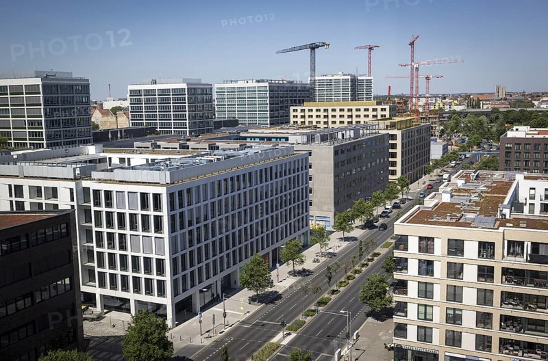 New-build flats and offices in Berlin, Heidestrasse (photo for editorial use only, no property release available)